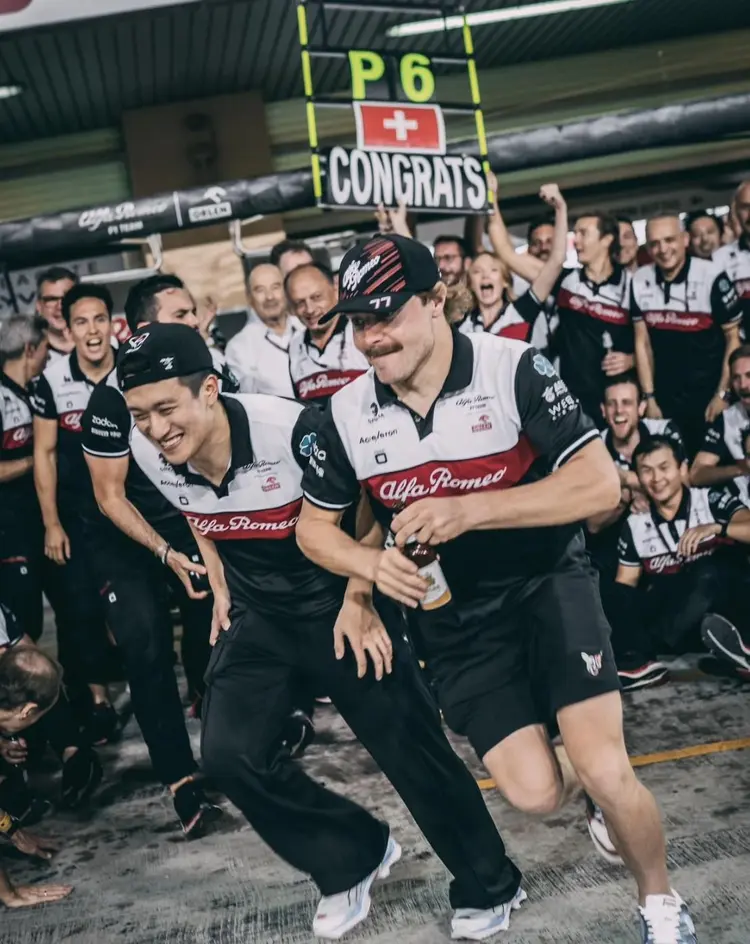 索伯车队完胜威廉姆斯,周冠宇刷新纪录 索伯车队完胜威廉姆斯,周冠宇刷新纪录